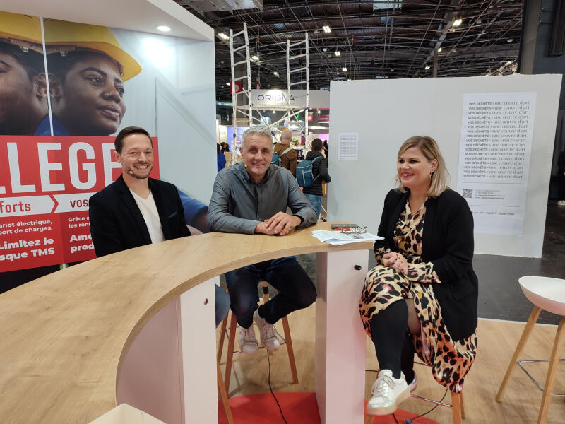 Batimat 2024 - Comment Eurovia a revu la pose des regards de tampons de voierie avec un coffrage universel