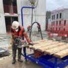 Un établi pour optimiser et sécuriser les découpes de bois sur les chantiers