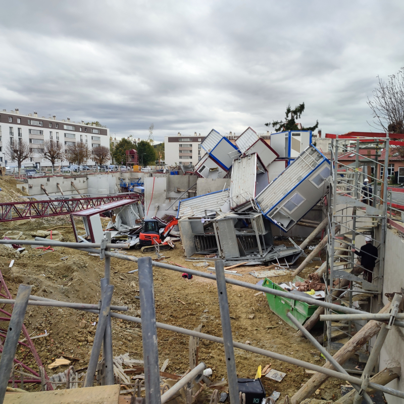 Effondrement de trois grues : rappel des consignes de sécurité en situation de vents violents