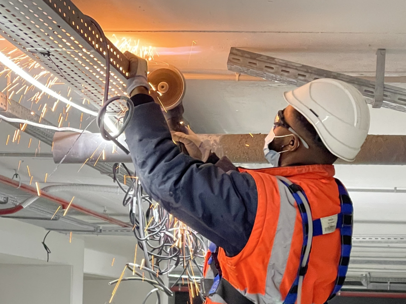 Meuleuse mortelle : quand l’improvisation sur chantier vire au drame