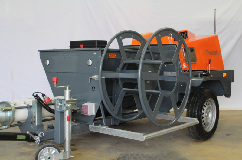 Un Enrouleur Int gr Pour Simplifier L utilisation D une Pompe Chape 