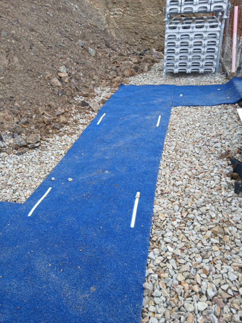 S19119 - Des tapis de circulation sur chantier