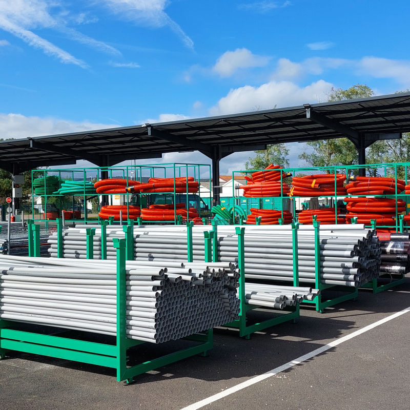 Optimiser le stockage et le rangement dans un dépôt grâce à des racks de rangement sur mesure