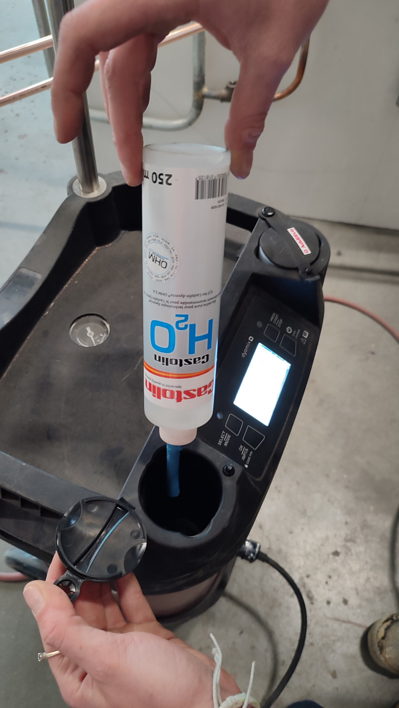poste à souder Oxy Hydrogène Mobile (réserve H2O)