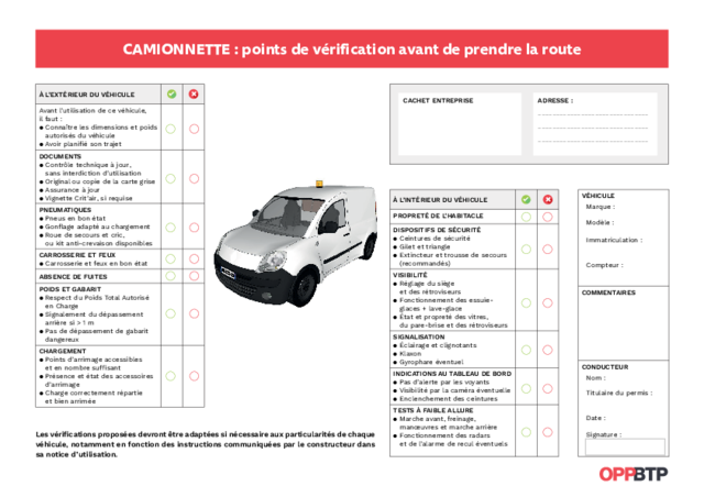 Je vérifie la camionnette avant de prendre le volant