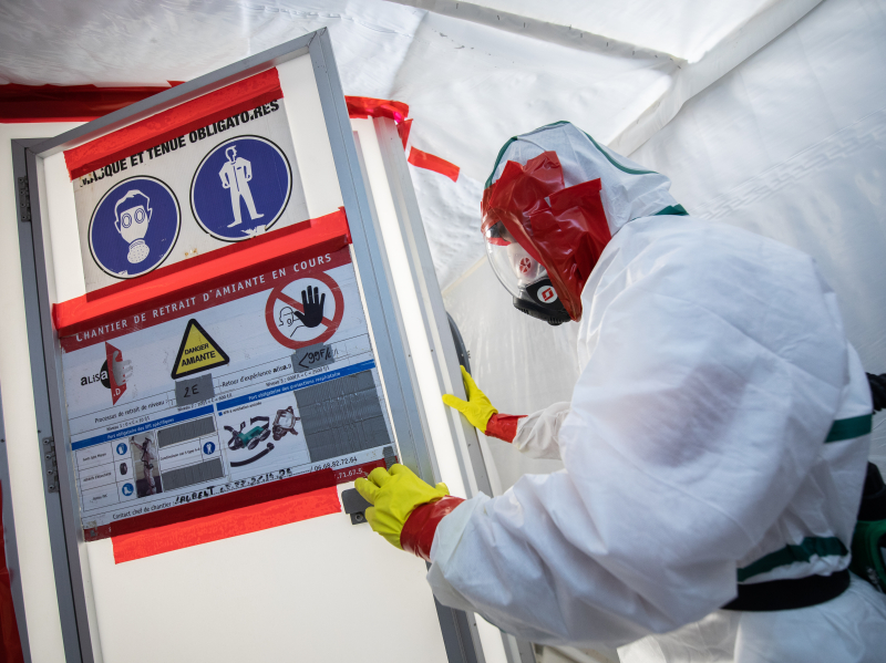Repérage amiante&nbsp;: bientôt l'entrée en vigueur d'une norme pour le génie civil et les infrastructures de transport et réseaux divers
