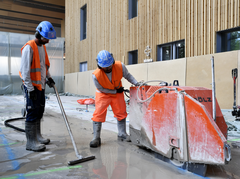 Scier et carotter en équipe pour plus de confort et de sécurité