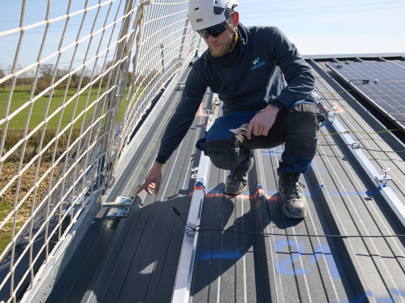 La sécurité pour tous chez Solewa, du sol… à la toiture solaire