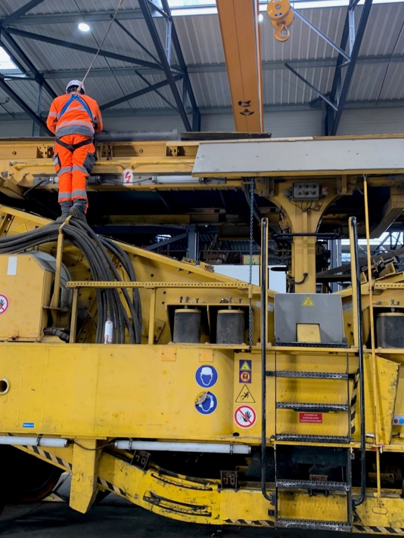 S14904 - EIFFAGE RAIL MAINTENANCE - ECM JUIGNE-SUR-SARTHE photo 2