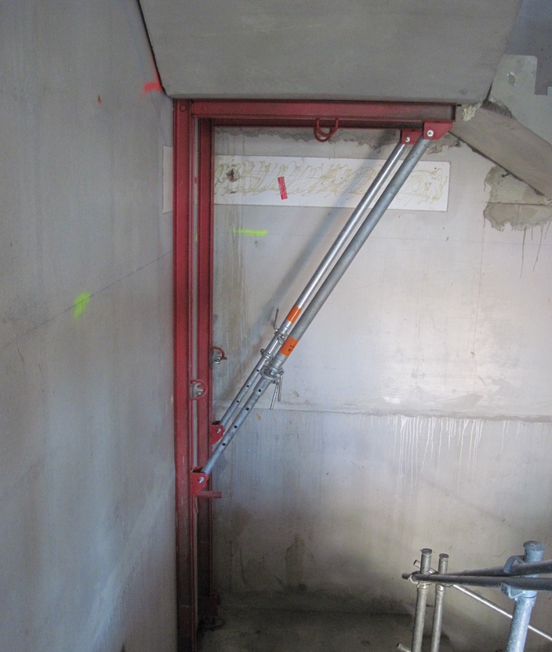 Comment sécuriser la pose et la stabilisation des escaliers préfabriqués ?