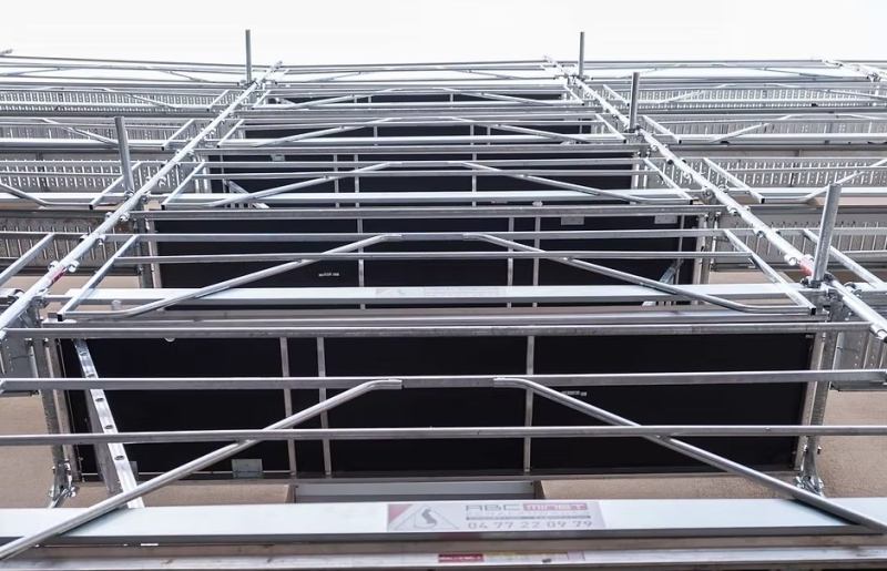 S18147 - Choisir des mailles de 2,50 m pour ses échafaudages de pieds