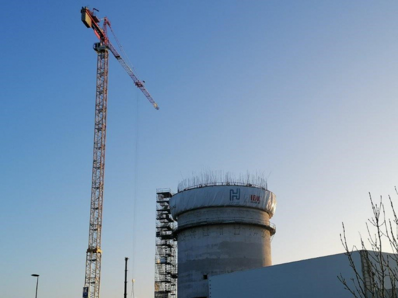 Survol d'une grue d'une propriété privée&nbsp;: quelles autorisations demander&nbsp;?