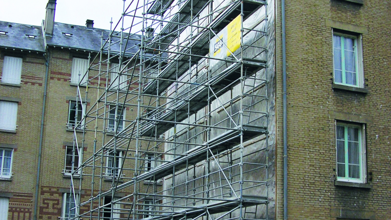 L'échafaudage, équipement courant pour l’ITE
