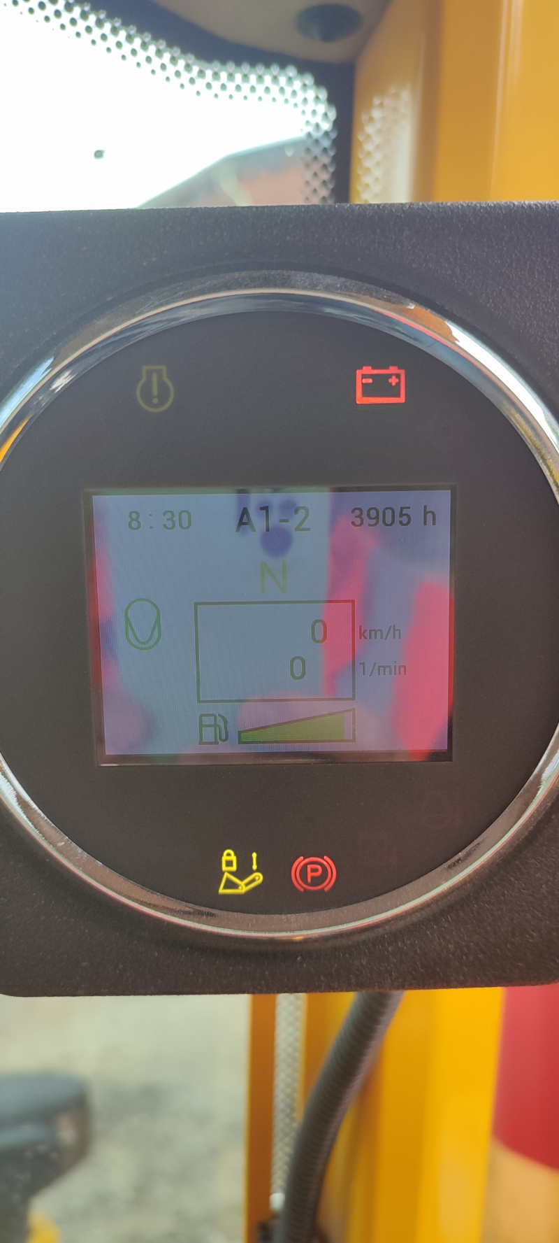 Dispositif anti tangage pour chargeuse
