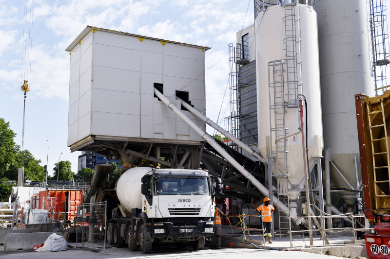 Une centrale à béton sur site