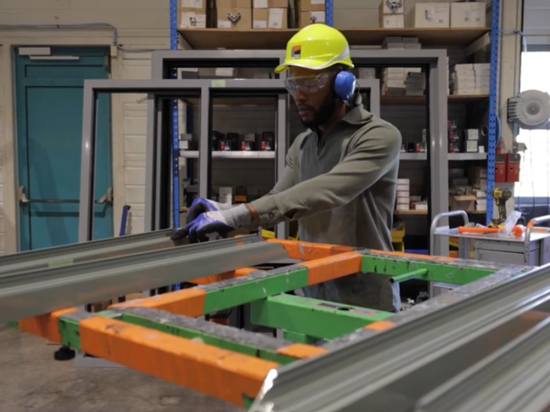 Table rotative réglable pour travailler à la bonne hauteur