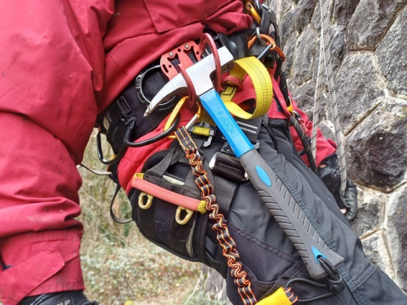 Actu - Bleu ciel services - travaux sur cordes - porte marteau anti chute