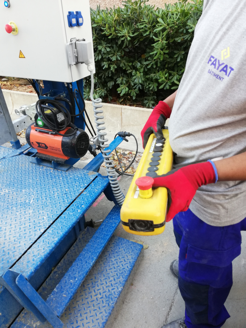 S16981_CoffrageHydraulique_Télécommande