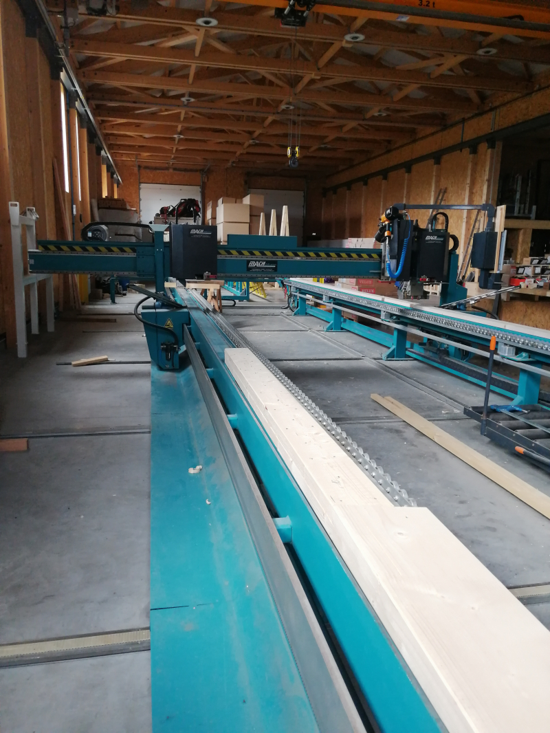 Machine assemblage mur ossature bois semi-automatique