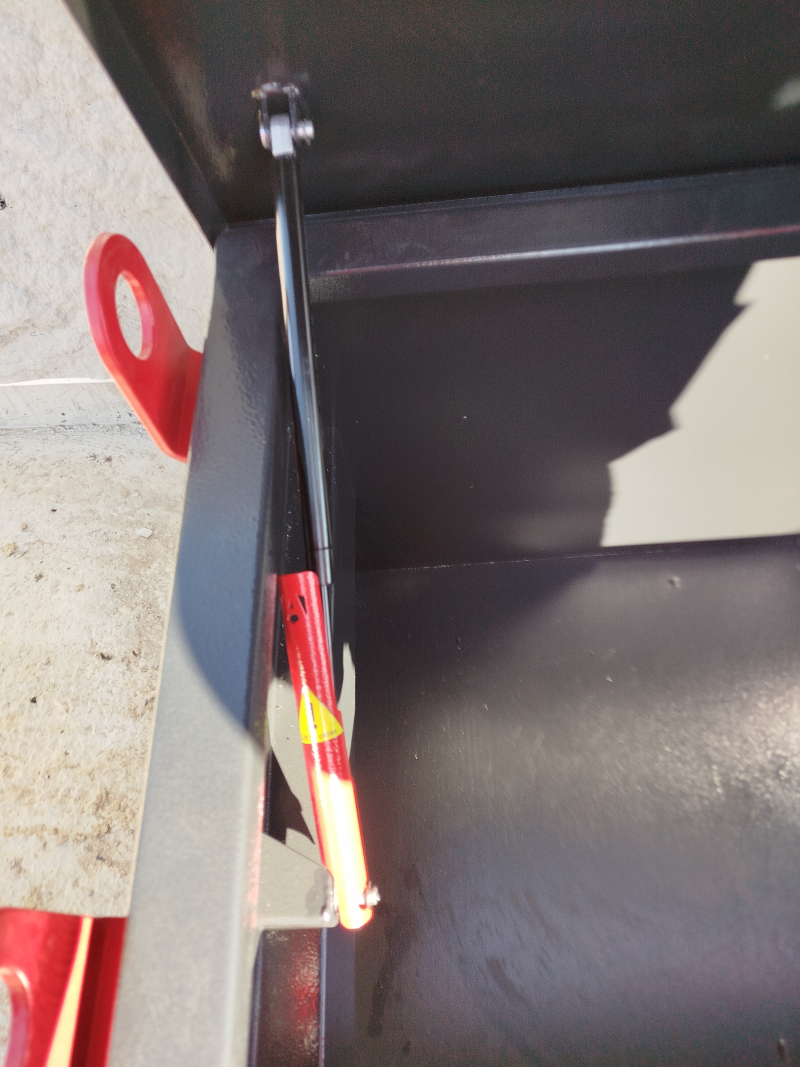 Coffre de chantier système couvercle SlamStop