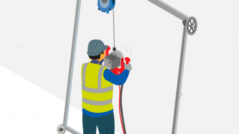 Faciliter le port d'outils électroportatifs grâce à un portique avec compensateur de charge