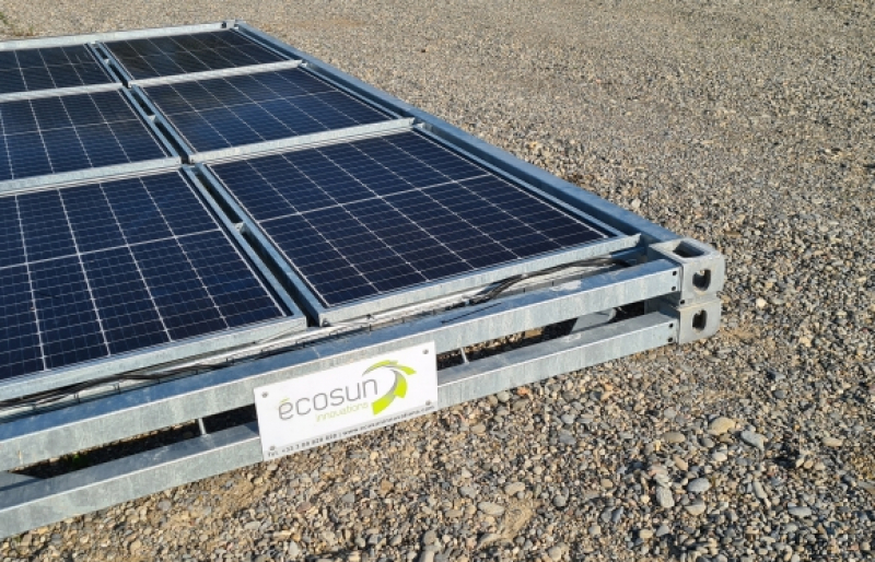 Alimenter les bases vie en électricité grâce à un ensemble de panneaux  photovoltaïques sur conteneur - Prévention BTP