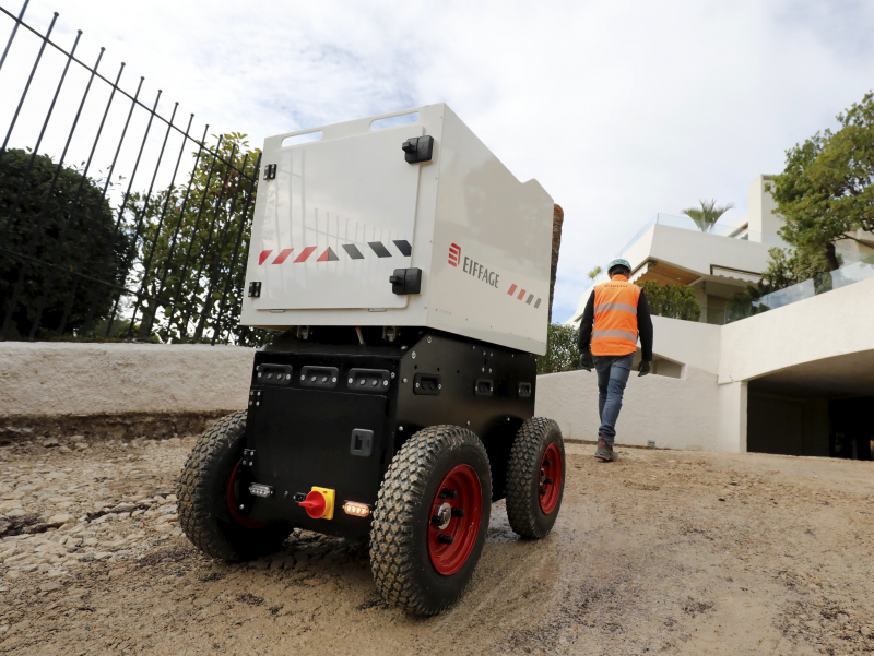 Un robot porteur de charges chez Eiffage Infrastructures