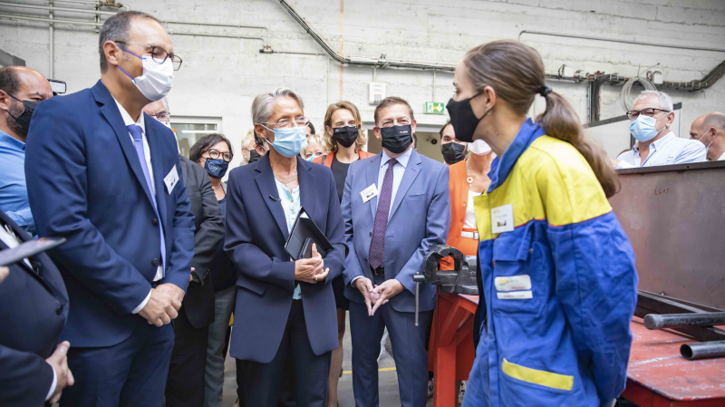 Rentrée de l’apprentissage : Elisabeth Borne met le BTP à l’honneur