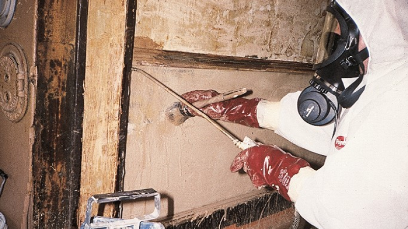 Plomb et diisocyanates : la Commission européenne améliore la protection des travailleurs