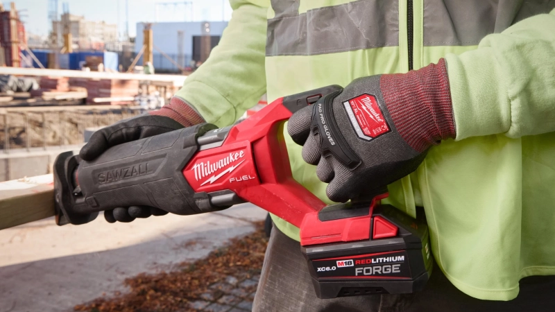 Des gants anti-coupure et anti-vibrations