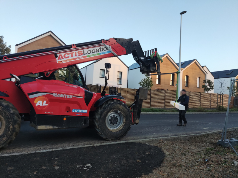 18888 - Serruriers-métalliers : prévention des TMS - SM-FIPU......18 flouté
