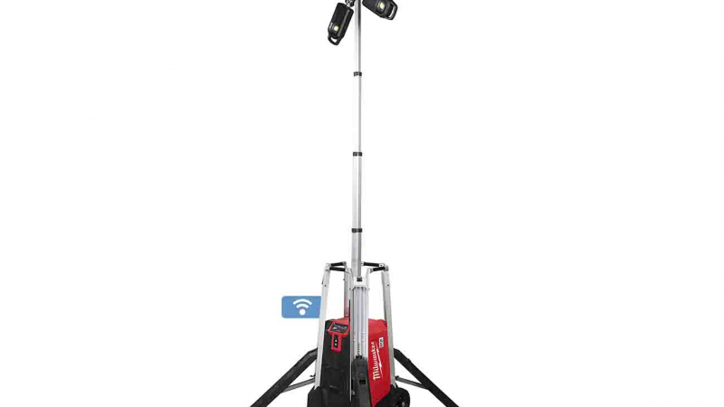 Une tour d'éclairage hybride puissante