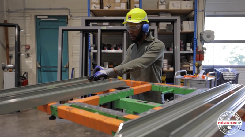 Table rotative réglable pour travailler à la bonne hauteur