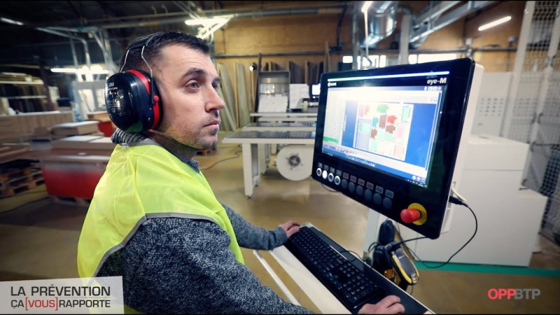 Robot de manutention bois : l'innovation qui protège et optimise