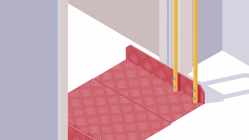 Une rampe d'accès amovible pour faciliter le passage des équipements d'aide à la manutention dans un ascenseur en phase chantier