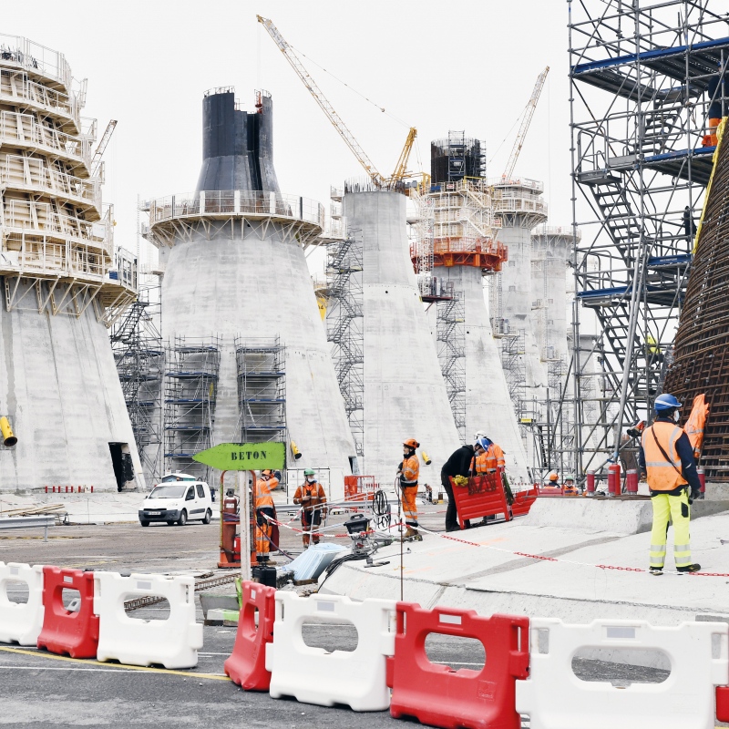 Chantier parc éolien en mer de Fécamp ou comment produire des méga-ouvrages en série