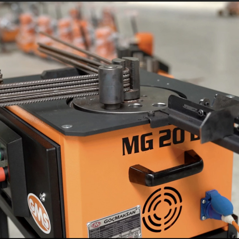 Une cintreuse GMS électrique portative pour barres d'armature