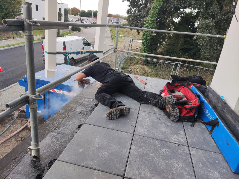 18888 - Serruriers-métalliers : prévention des TMS - SM-FIPU-photo16