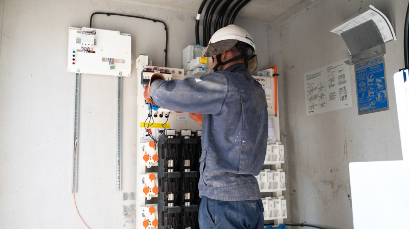 Prévenir la sécurité de l'électricien