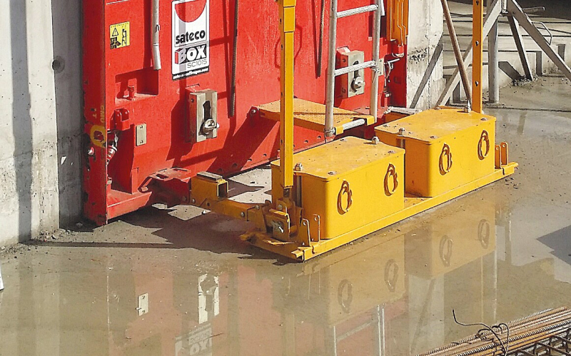 Contrôle des contrepoids de banches