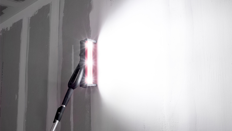 Batimat 2024 - Une lampe rasante sur perche