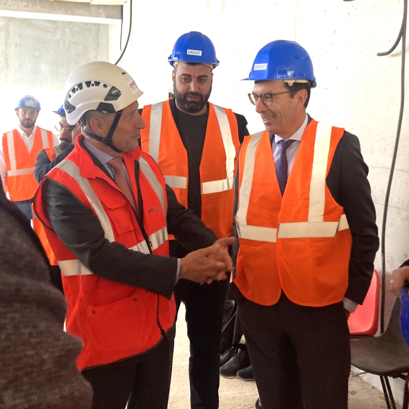 Le ministre du Travail fait de la protection des jeunes dans le BTP une priorité