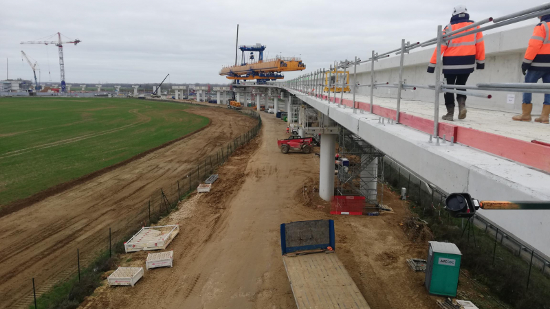 Grand Paris Express : un chantier mobile très outillé pour le viaduc de la ligne 18