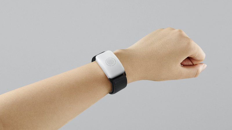 Bracelet intelligent pour prévenir les coups de chaleur sur les chantiers