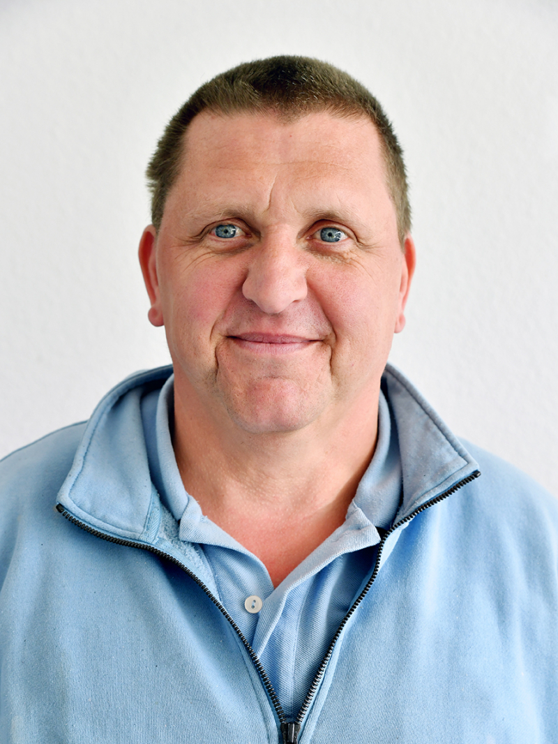 285 - Michel Schmitt, gérant de Peintures Schmitt