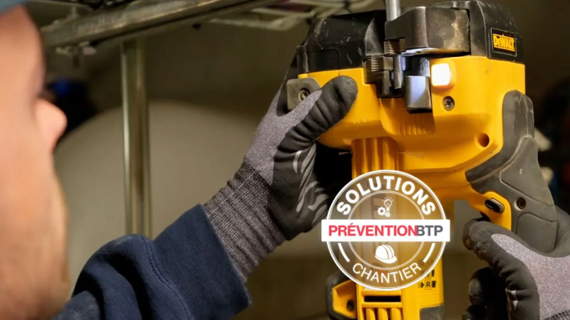 Coupe-tige filetée sur batteries