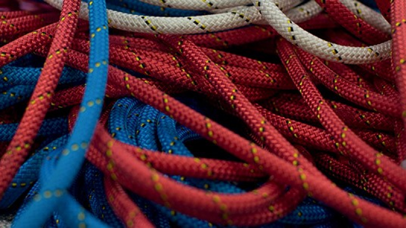 Travaux sur cordes : appel à inspection des cordes Petzl semi-statiques
