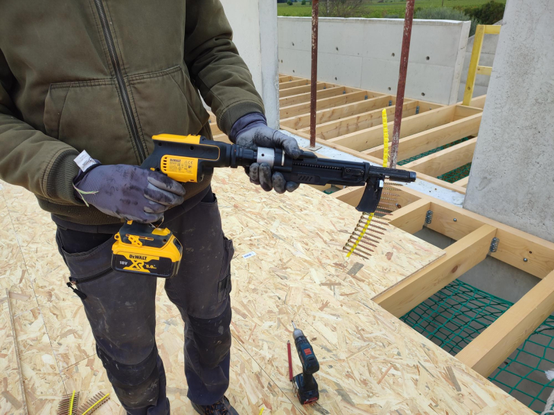 S17878_Visseuse_RéservoirVis