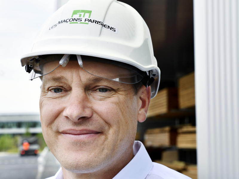 Francis Proust, directeur des achats et de la logistique