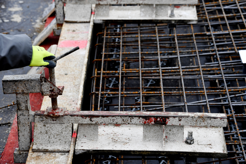 Incorporation du rail Halfen